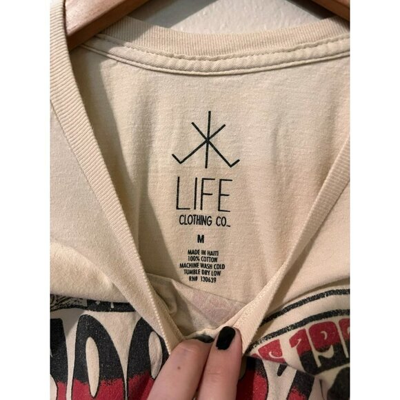 Women's Life Clothing Co Woodstock Cropped Tee Size M [EXCELLENT] - Picture 2 of 4